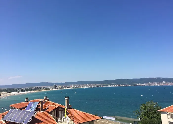 Hotel Family Selena 2*