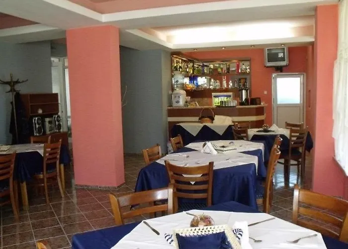 Family Selena Хотел Несебър